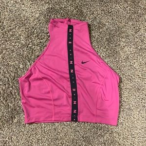 Bright pink and navy Nike crop top turtle neck, so cute and fashionable!